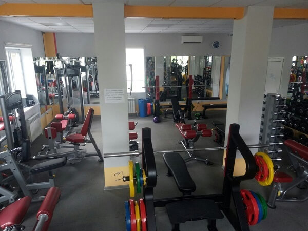 Фитнес-клуб "FLY FIT" Фитнес-клуб "FLY FIT"