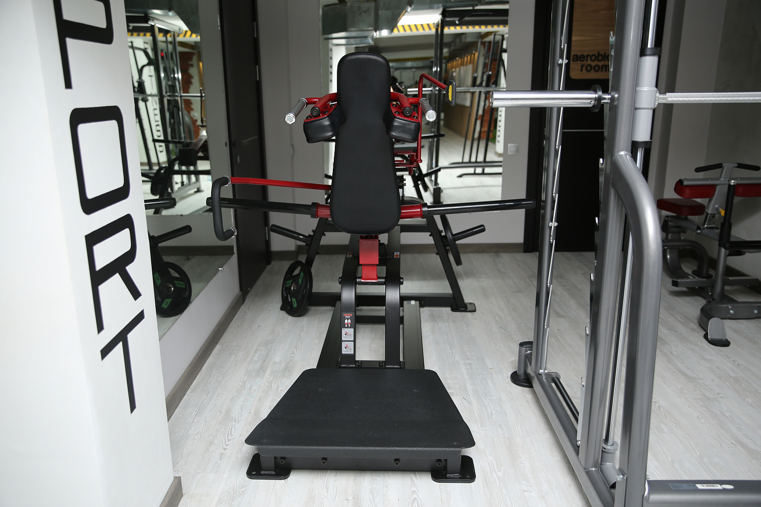 Фитнес-клуб "Unique one Health & Fitness"